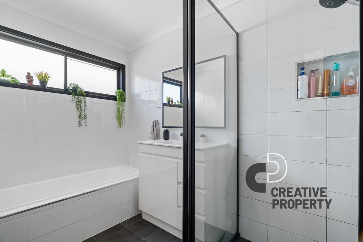 3 Cheviot Close, Elermore Vale, Elermore Vale - Thumbnail 5