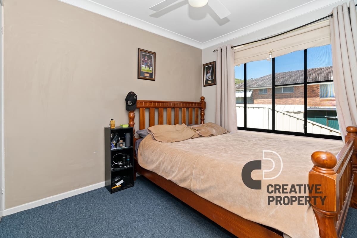 23 Cambronne Parade, Elermore Vale, Elermore Vale - Image 1
