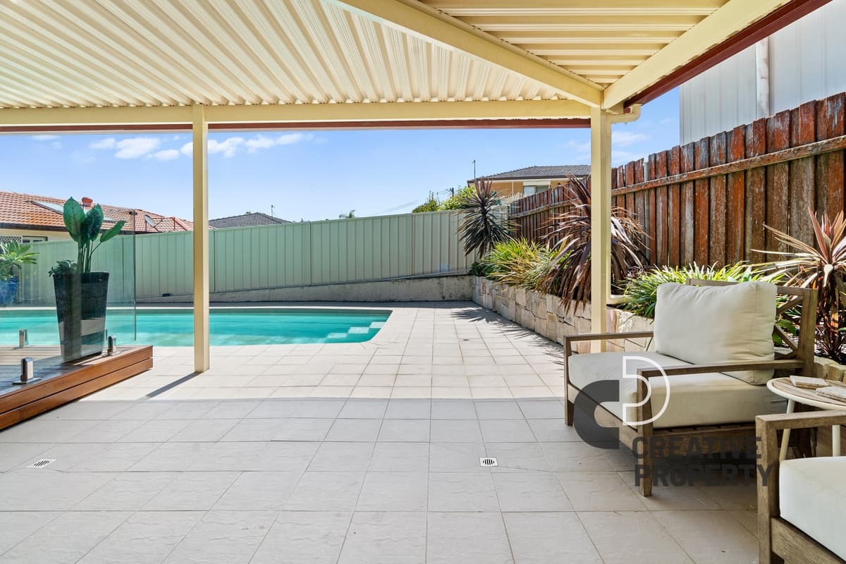 23 Cambronne Parade, Elermore Vale, Elermore Vale - Thumbnail 5