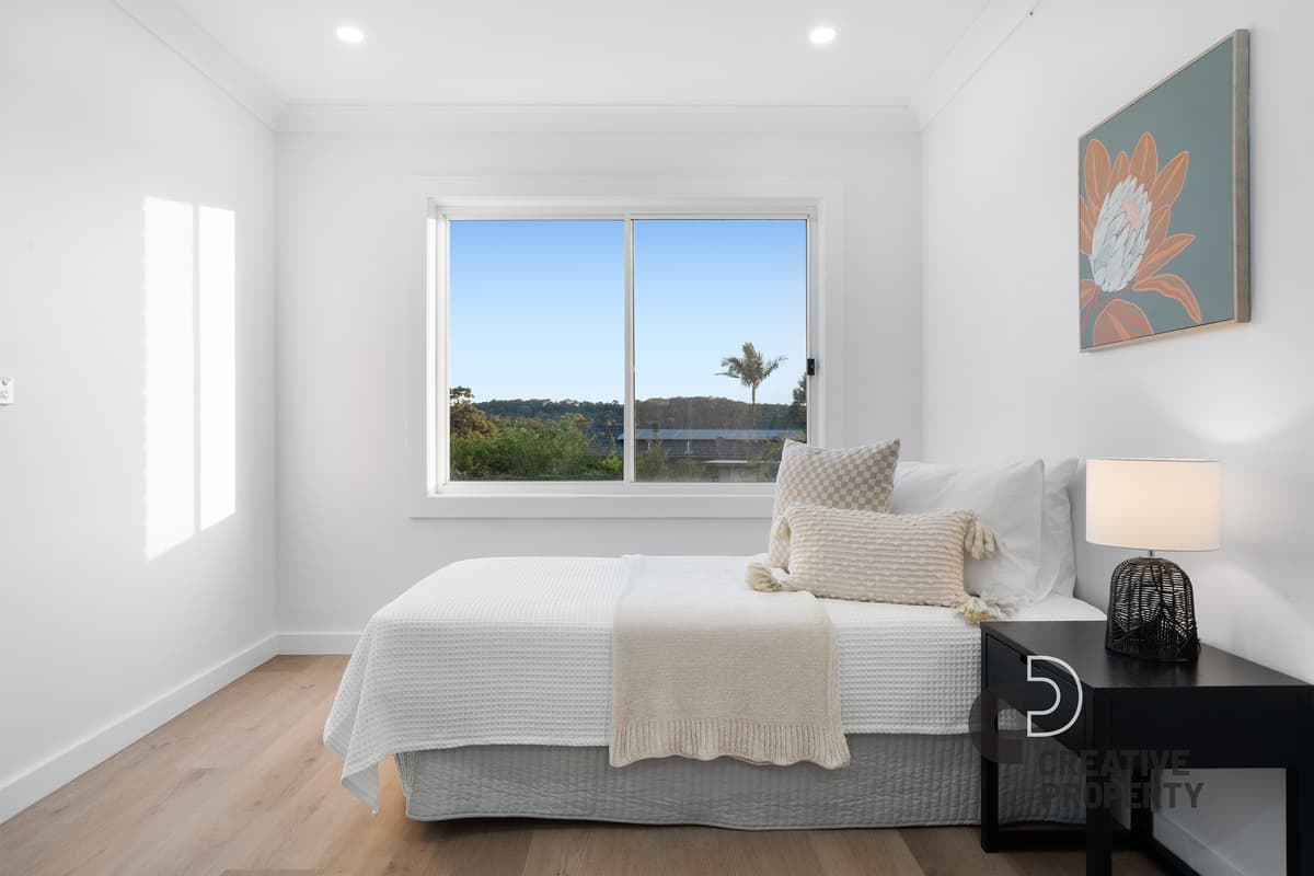 42 Cambronne Parade, Elermore Vale, Elermore Vale - Thumbnail 2