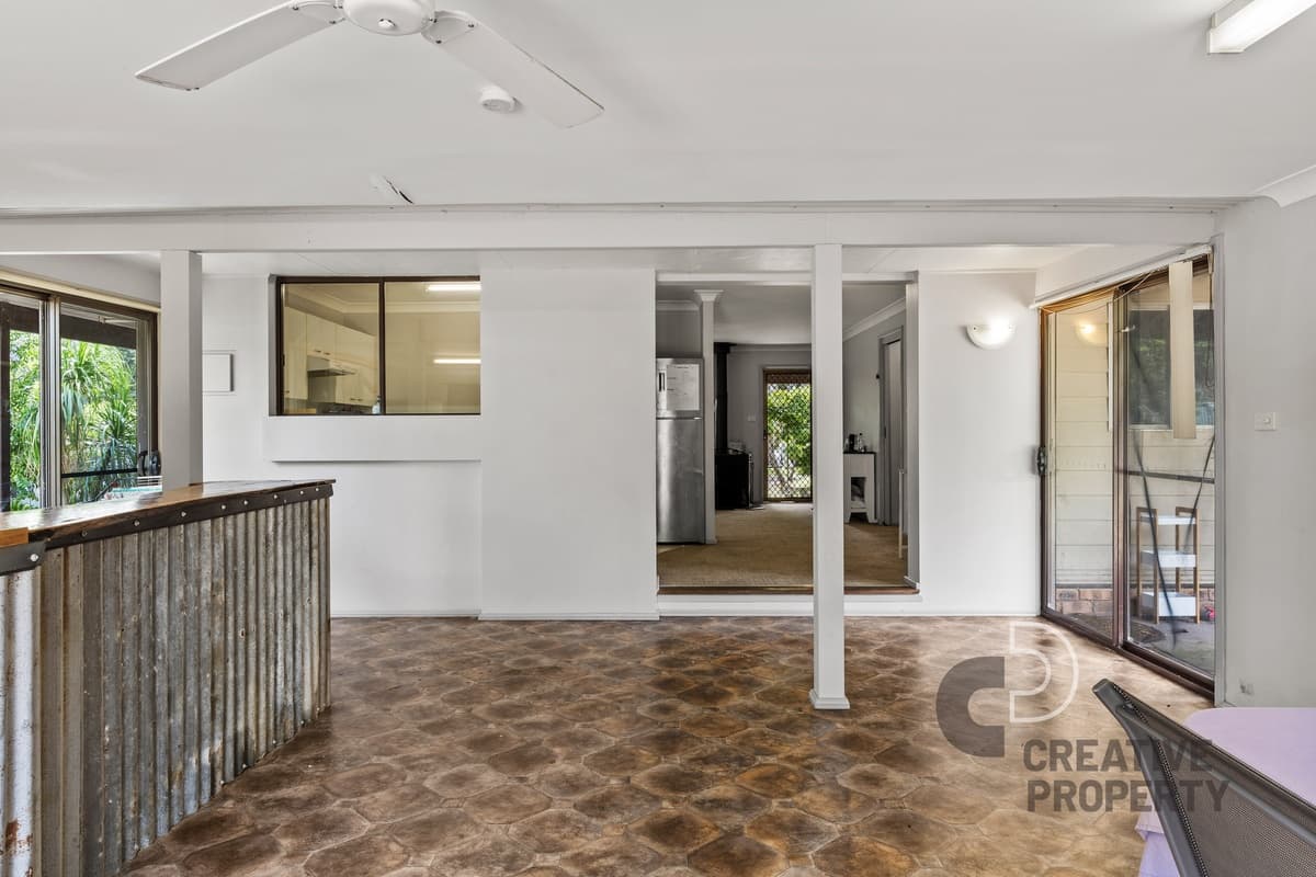 19 Tonia Avenue, Salt Ash, Salt Ash - Thumbnail 2