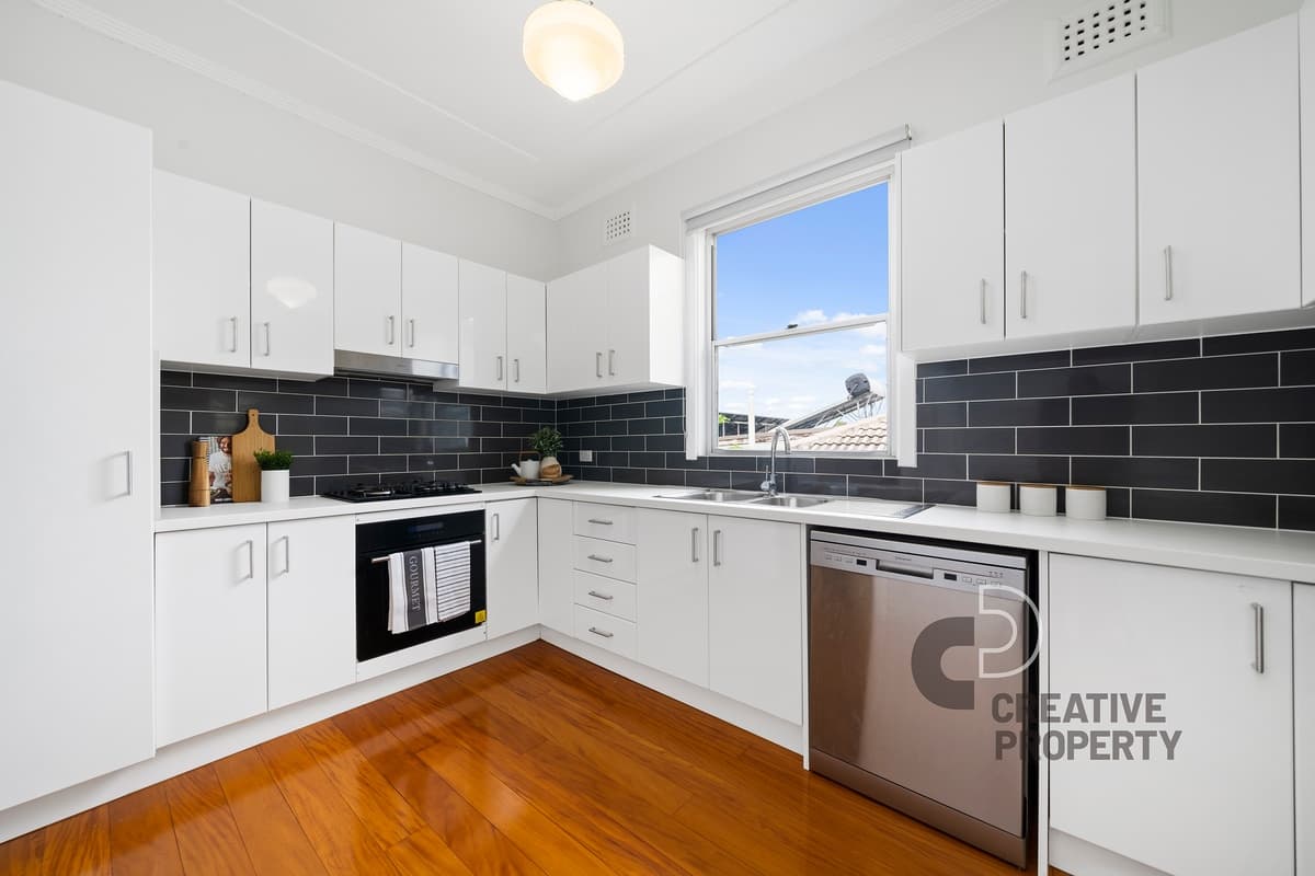 16 Nelson Street, Wallsend, Wallsend - Thumbnail 2