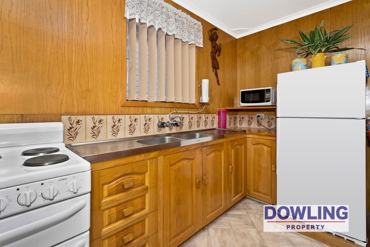 8 Maitland Street, Stockton, Stockton - Thumbnail 2