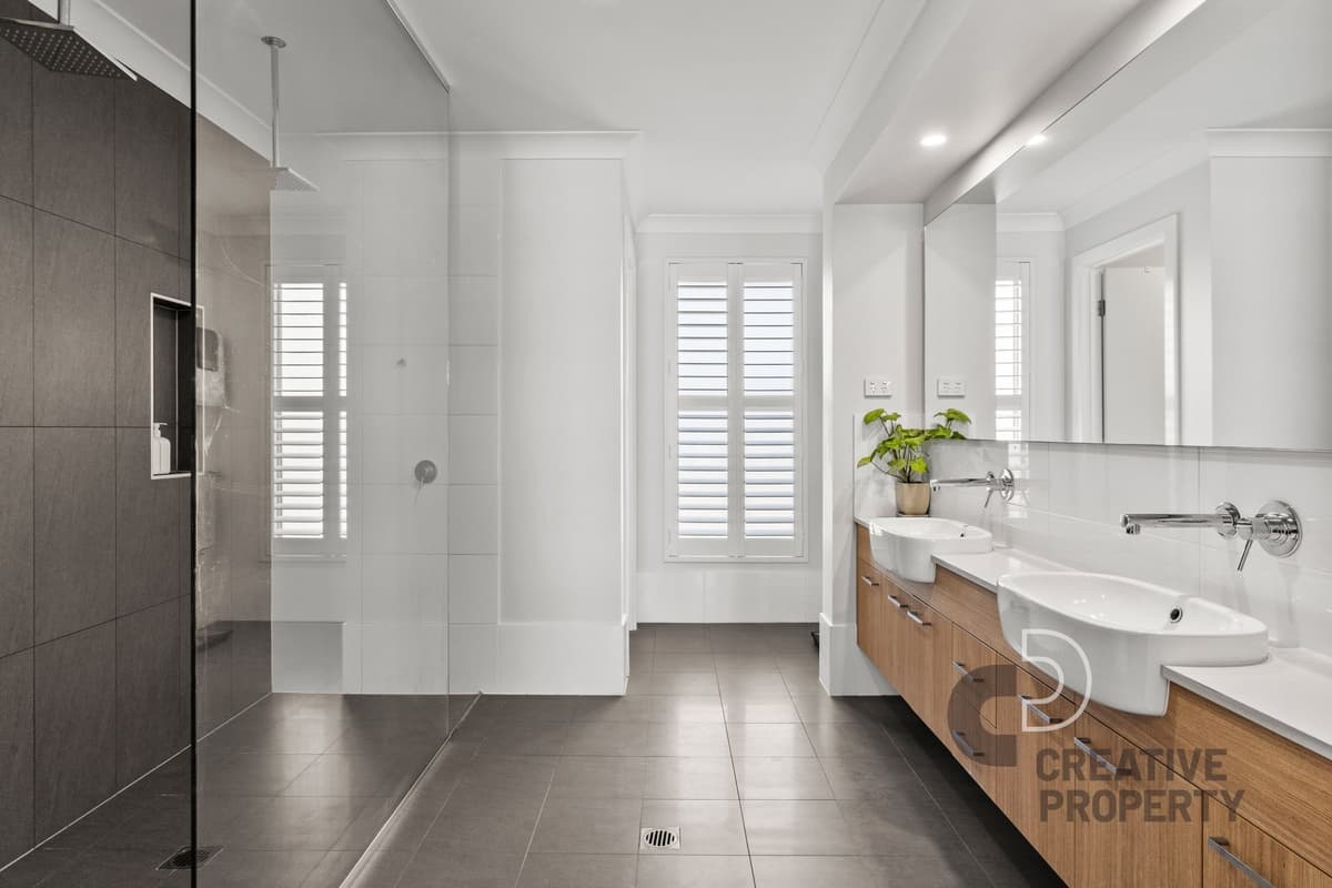 28 Seaside Boulevard, Fern Bay, Fern Bay - Thumbnail 2