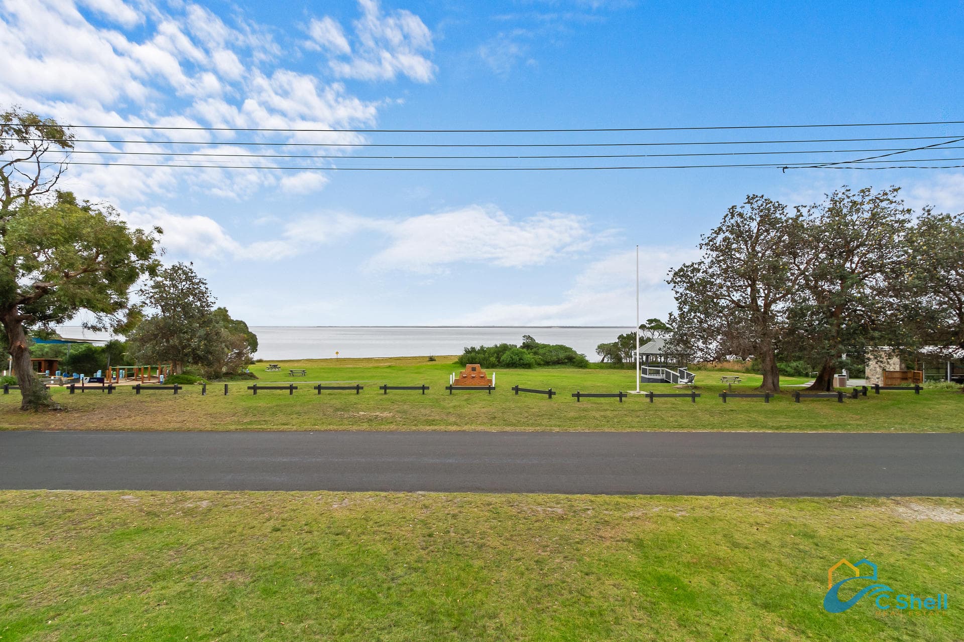 74 Lake Street Loch Sport, VIC, Loch Sport - Thumbnail 4
