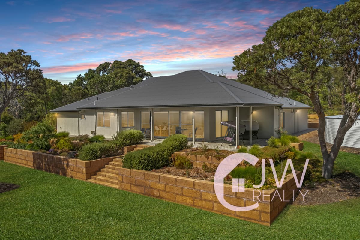18 SAINSBURY Loop, Yallingup WA 6282, Yallingup - Thumbnail 2