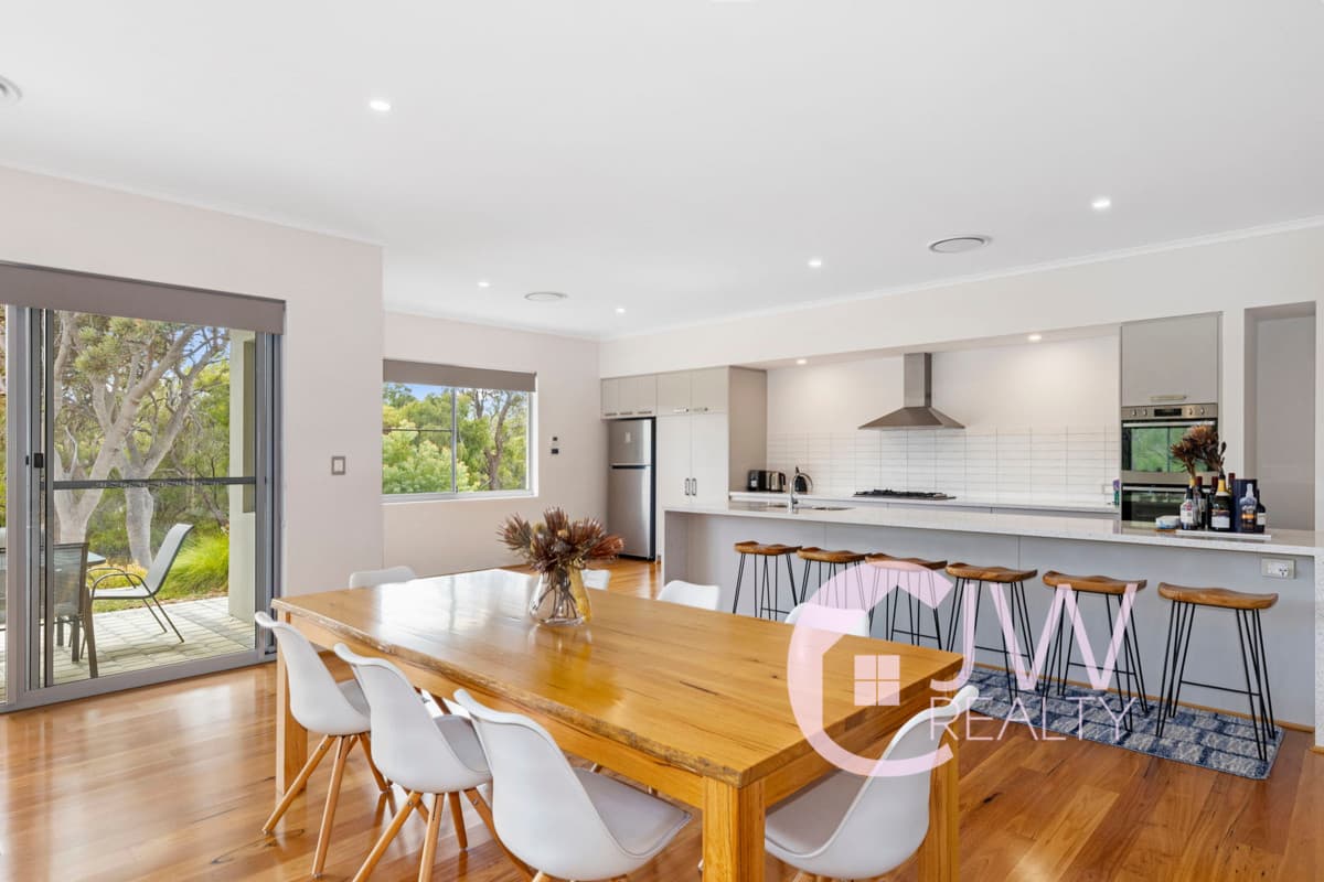 18 SAINSBURY Loop, Yallingup WA 6282, Yallingup - Thumbnail 4