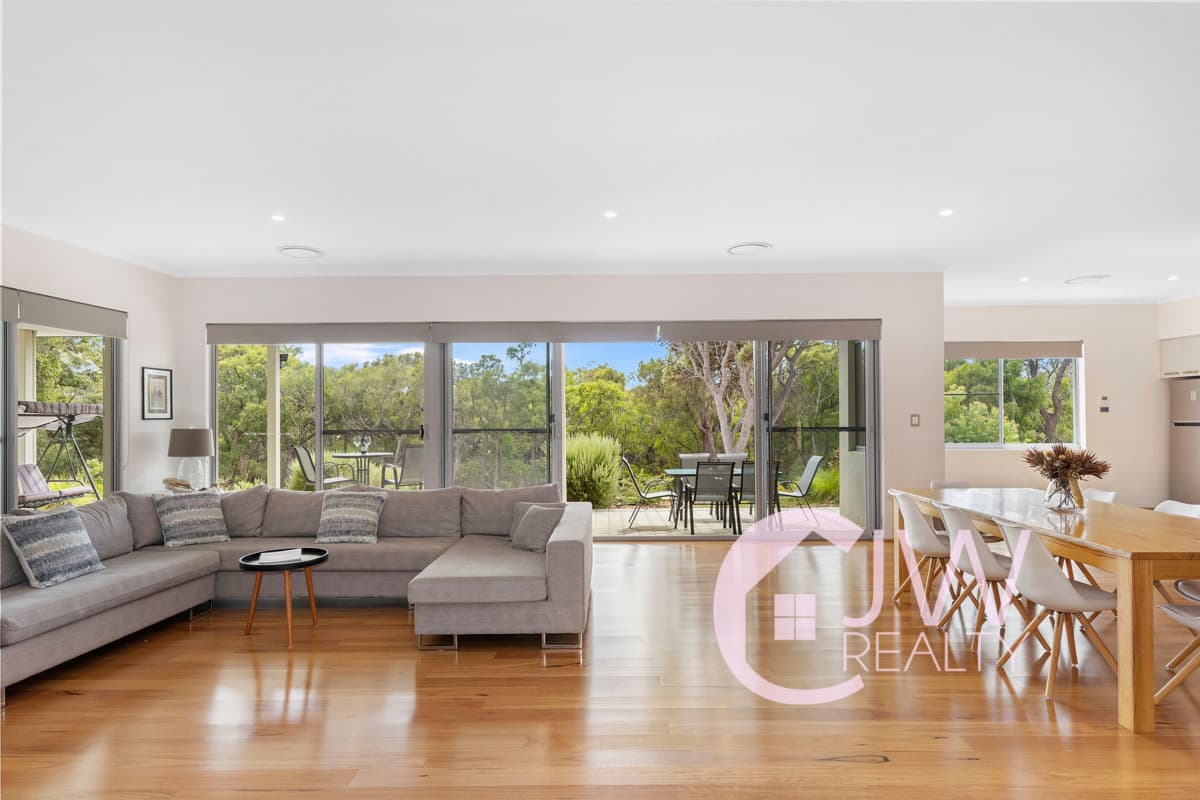18 SAINSBURY Loop, Yallingup WA 6282, Yallingup - Thumbnail 5