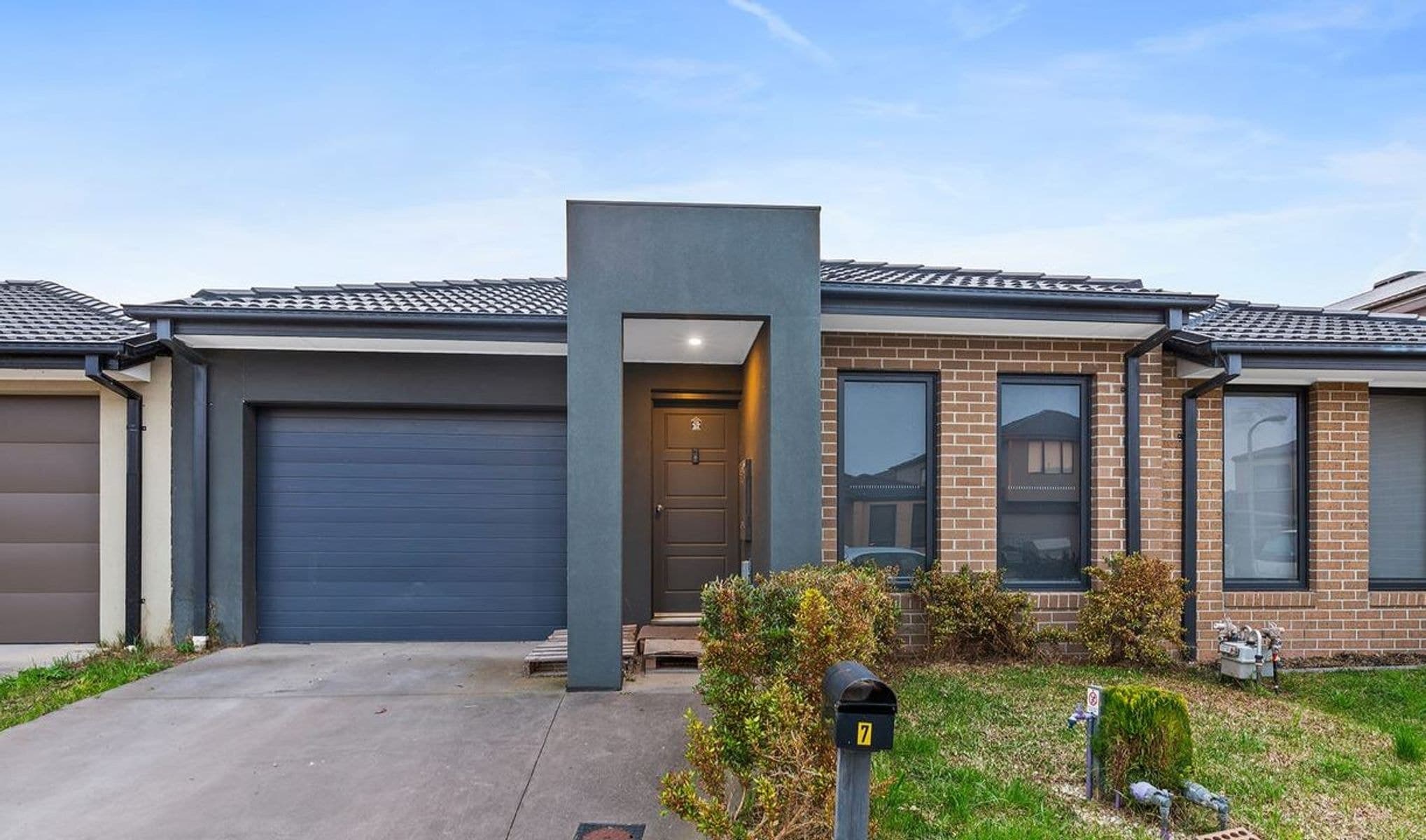 7 Dalziell Crescent, Cranbourne North - Thumbnail 3