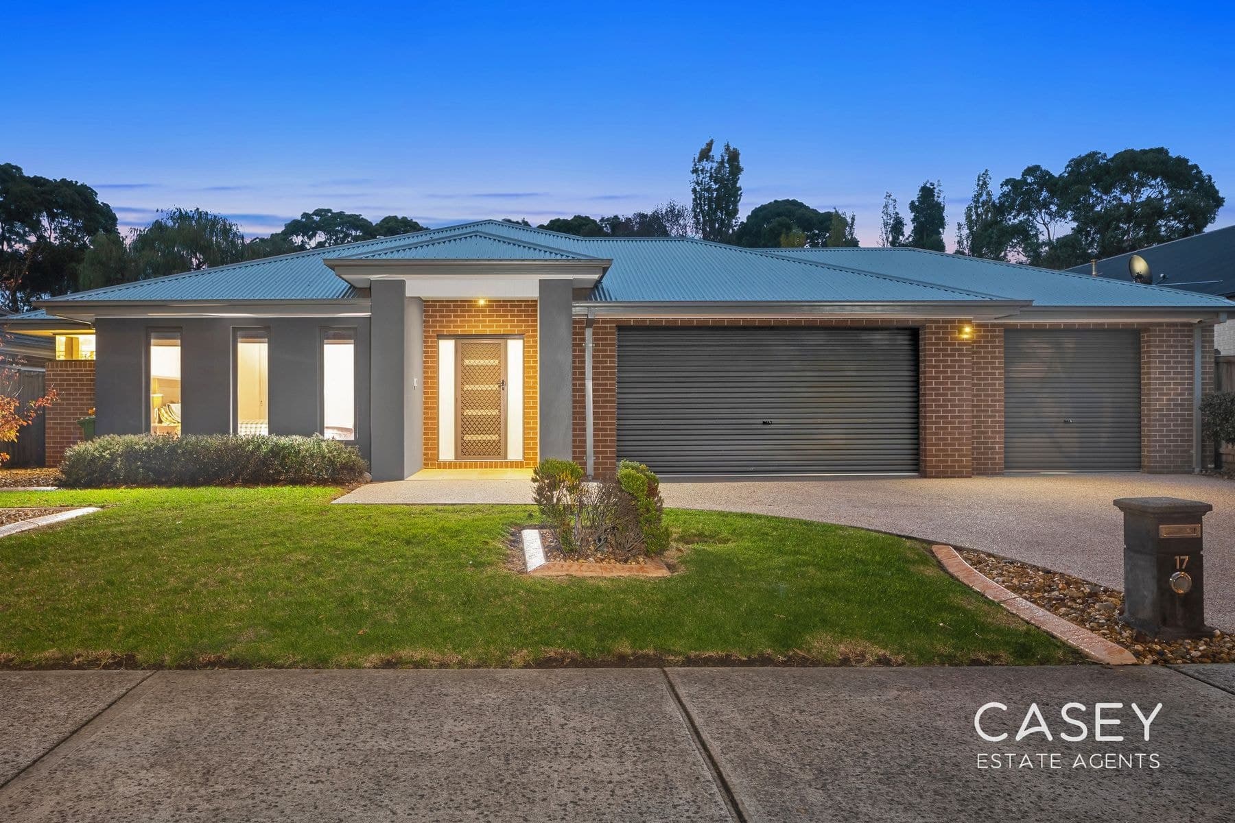 17 Duce Street, Cranbourne East - Thumbnail 3