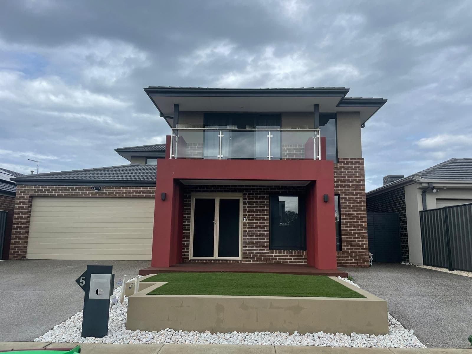 5 Tinnadice Road, Cranbourne East - Thumbnail 3