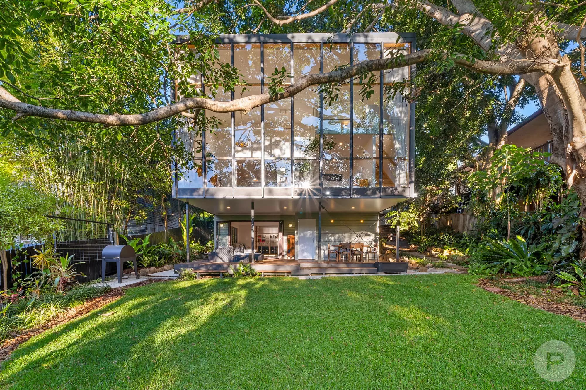 349 Simpsons Road, Bardon, Bardon - Thumbnail 2