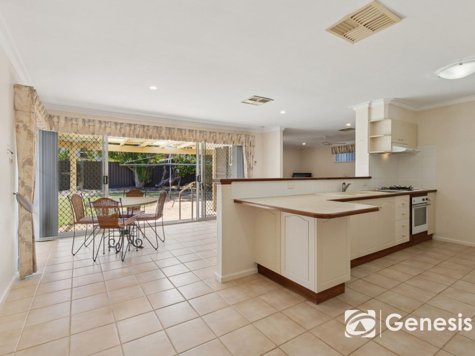 40 David Crescent, Hillarys WA 6025, Hillarys - Thumbnail 3