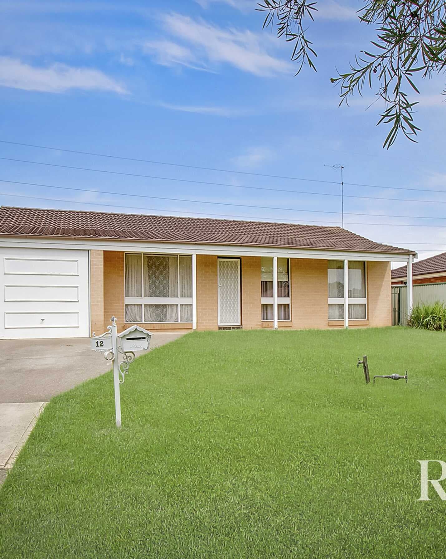 12 Verdi Glen St Clair, Clair - Image 1