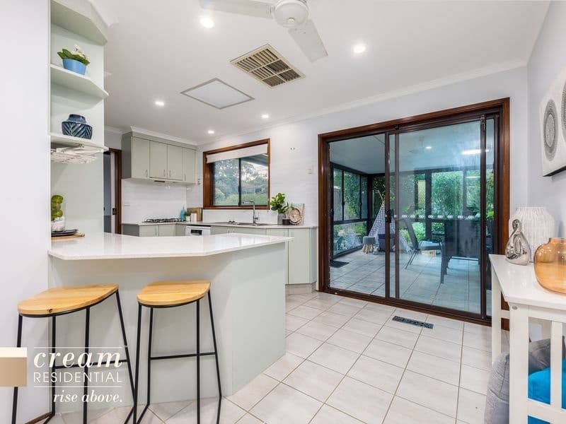 51 Mcwhae Circuit, WANNIASSA, Wanniassa - Thumbnail 2