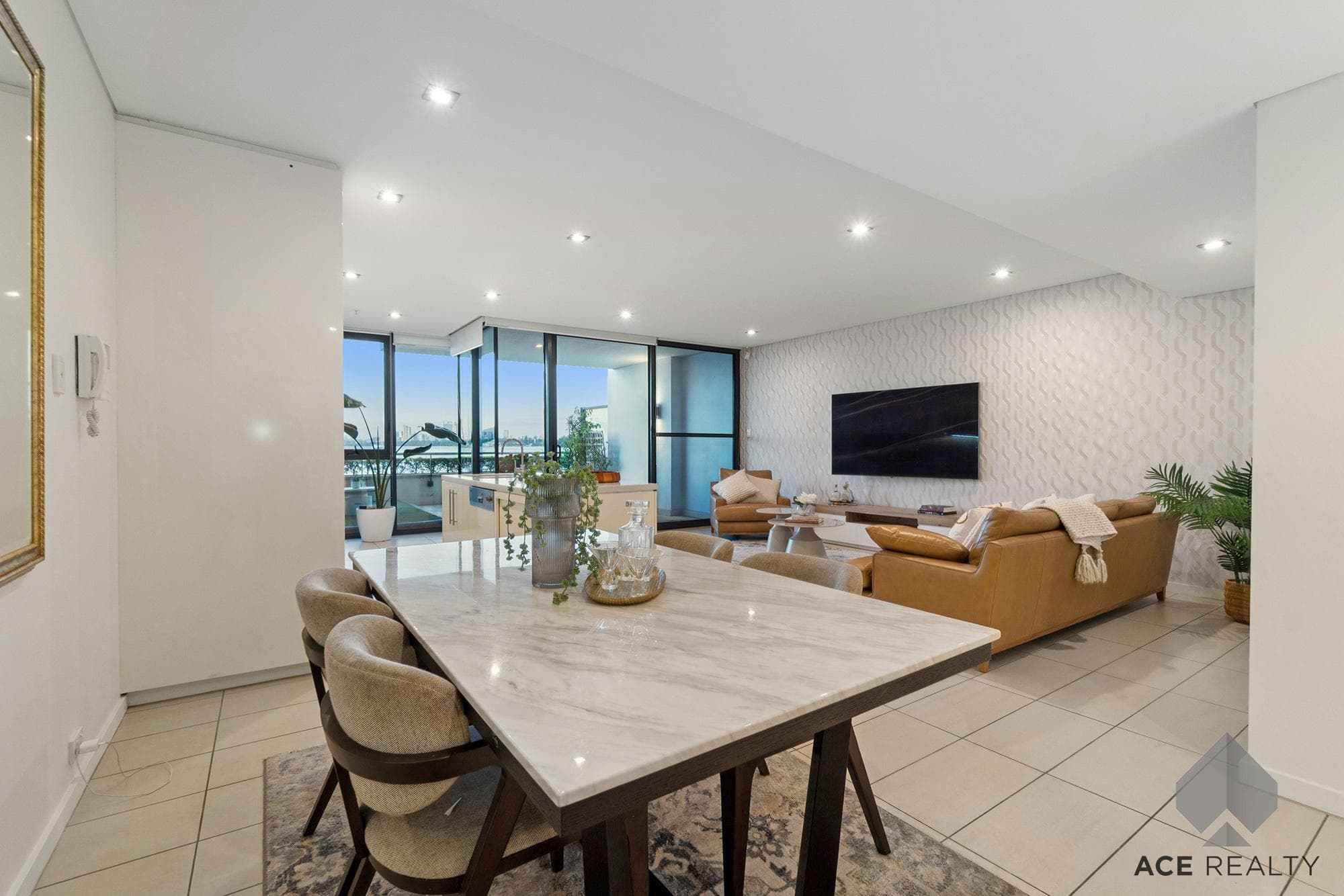 N7 / 70 Canning Beach Road, APPLECROSS WA 6153, Applecross - Thumbnail 4