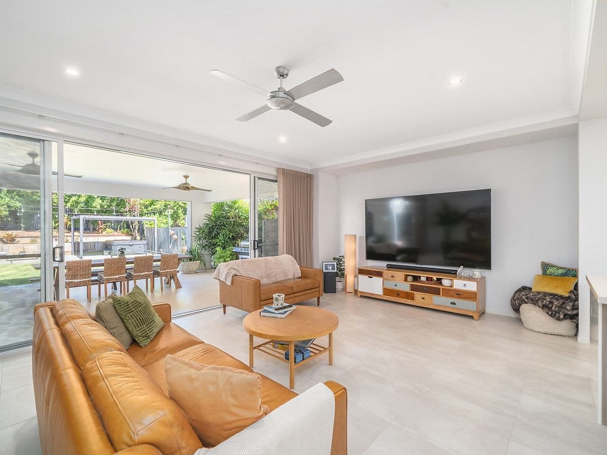 12A Palmtree Avenue, Scarborough QLD 4020, Scarborough - Thumbnail 7