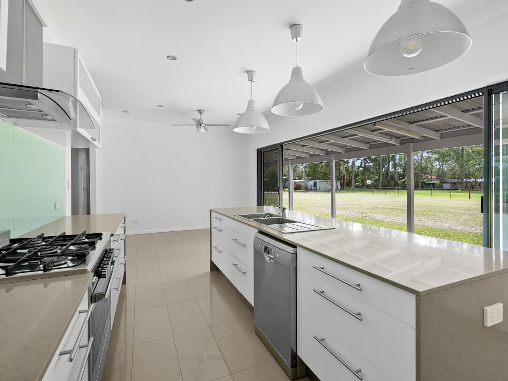 345 Hauton Road, Burpengary, QLD, 4505, Burpengary - Thumbnail 7