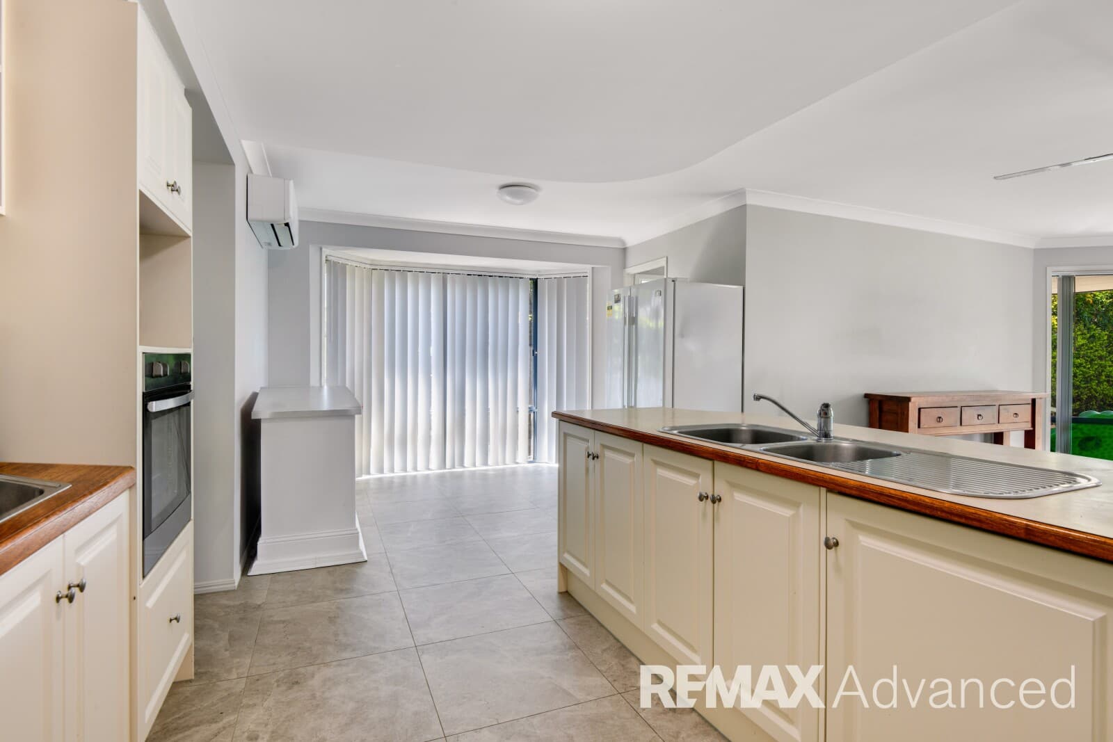 6 Avalon Street Sandstone Point QLD 4511, Sandstone Point - Thumbnail 6