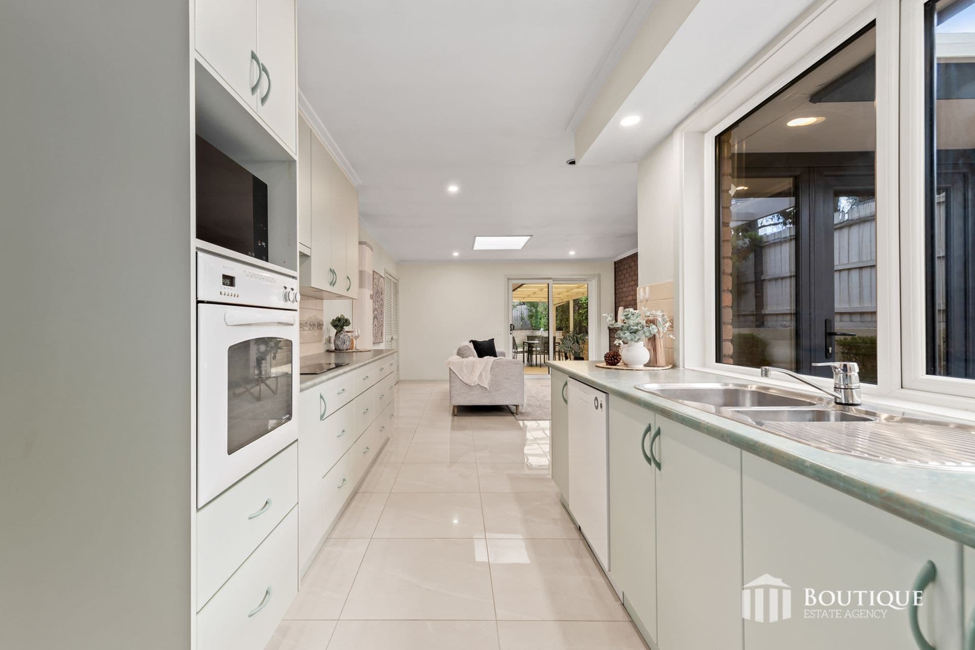 1 Maffra Court, Dandenong North, Dandenong North - Thumbnail 8