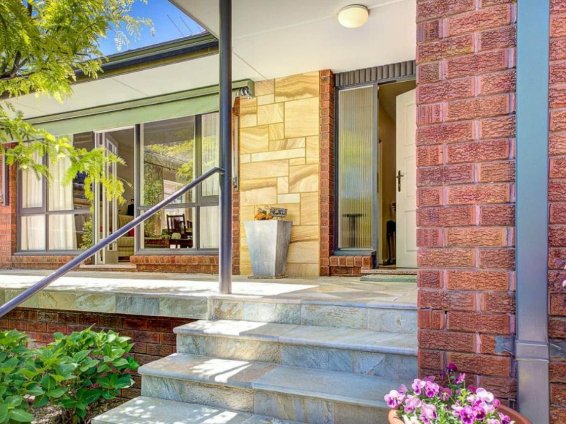 9 Warrabina Avenue, St Ives, St Ives - Thumbnail 2