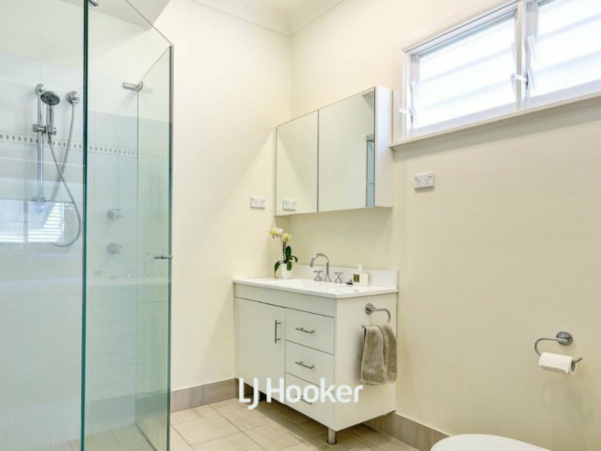9 Warrabina Avenue, St Ives, St Ives - Thumbnail 5