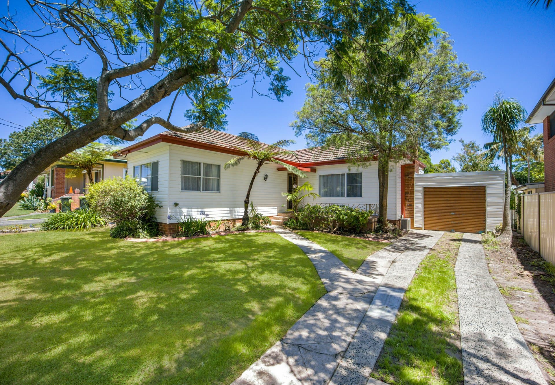 19 Carrington Avenue, Caringbah, Caringbah - Image 1