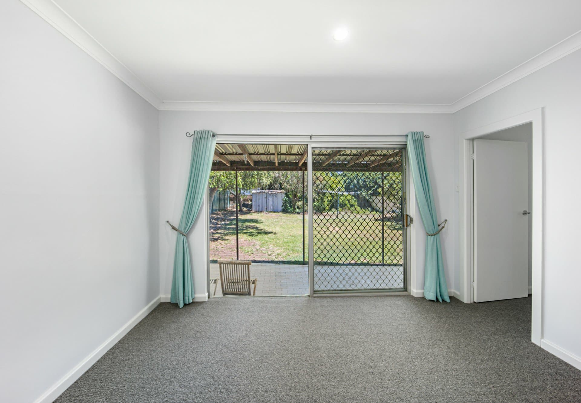 19 Carrington Avenue, Caringbah, Caringbah - Thumbnail 3