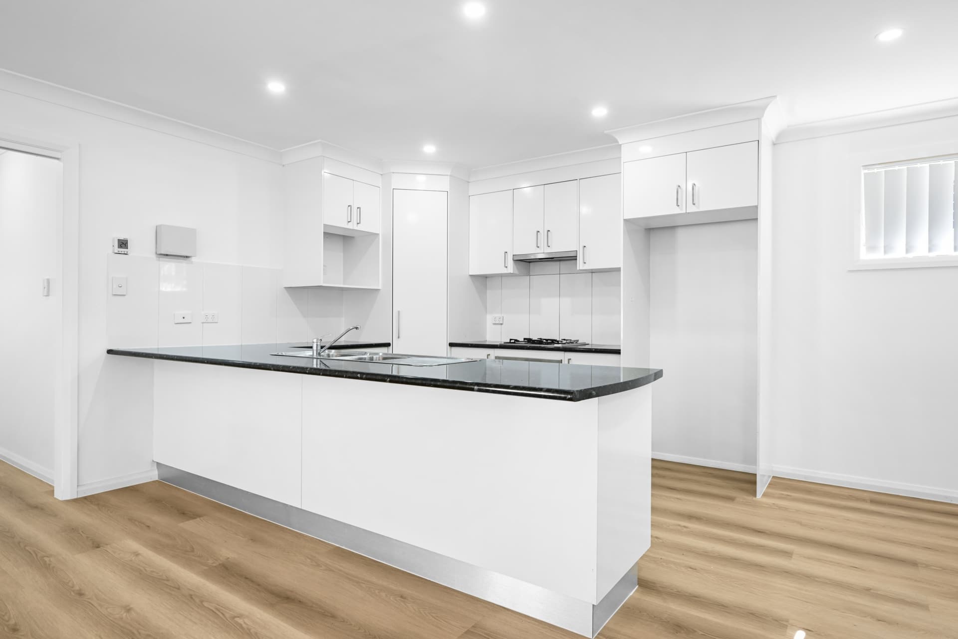 3 Pearl Court, Orange, Orange - Thumbnail 5