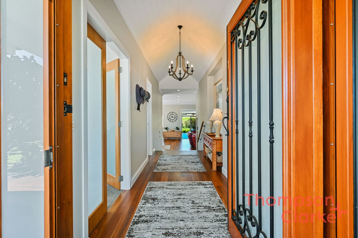 9 Lagoon Avenue, Bolwarra - Thumbnail 3