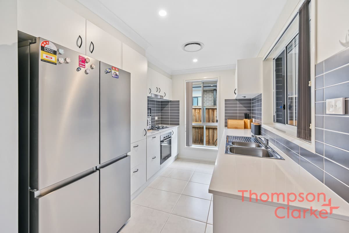 2/4 Caputar Way, Lochinvar - Thumbnail 5