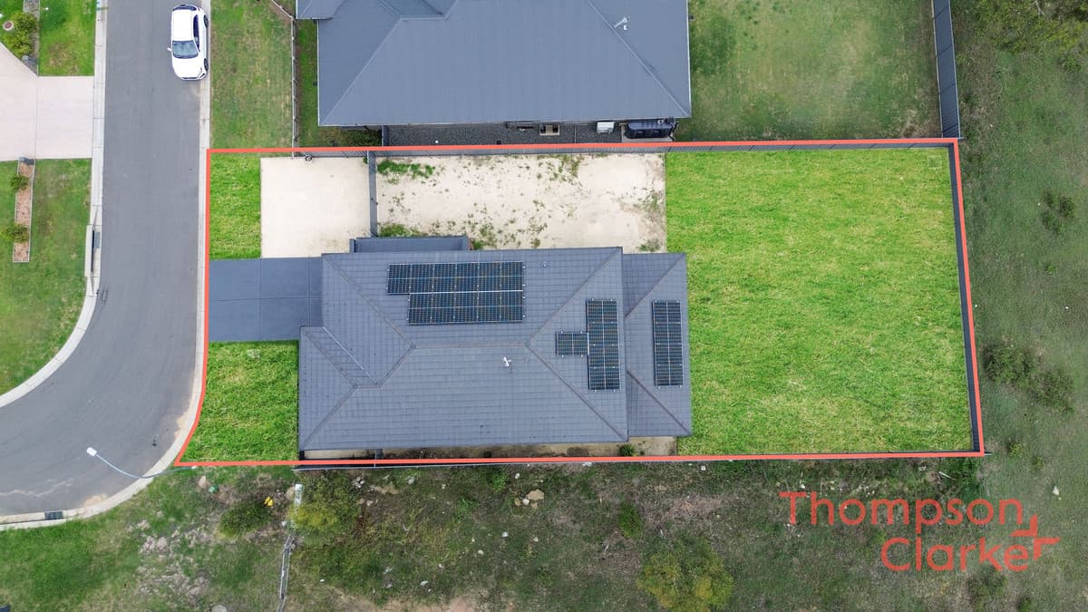 29 Harrow Circuit, Greta - Thumbnail 2