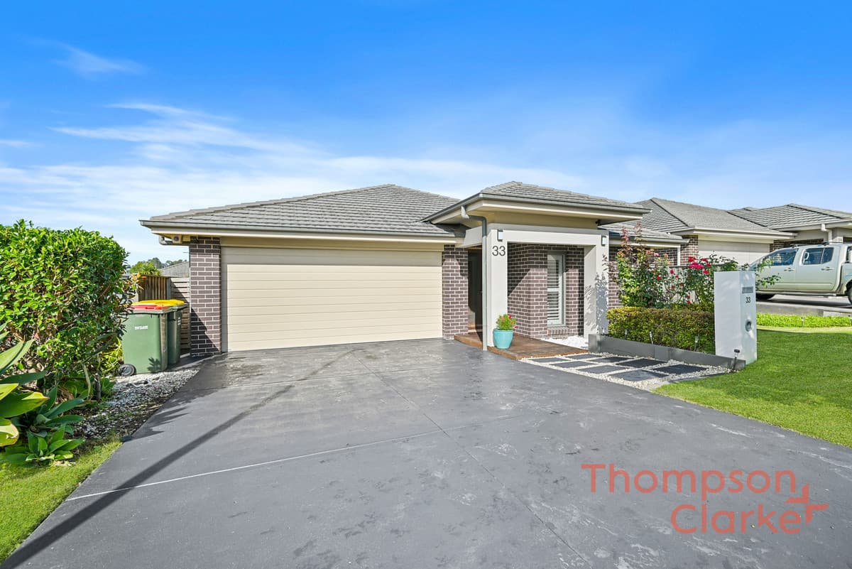 33 Sandpiper Circuit, Aberglasslyn - Thumbnail 2