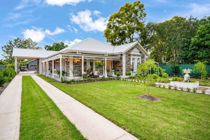 13 Addison Road, Bolwarra - Image 1