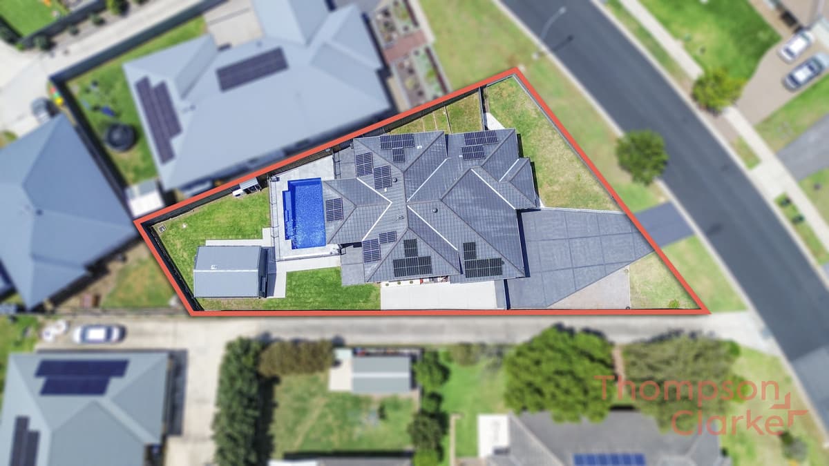 63 Laurie Drive, Raworth - Thumbnail 2