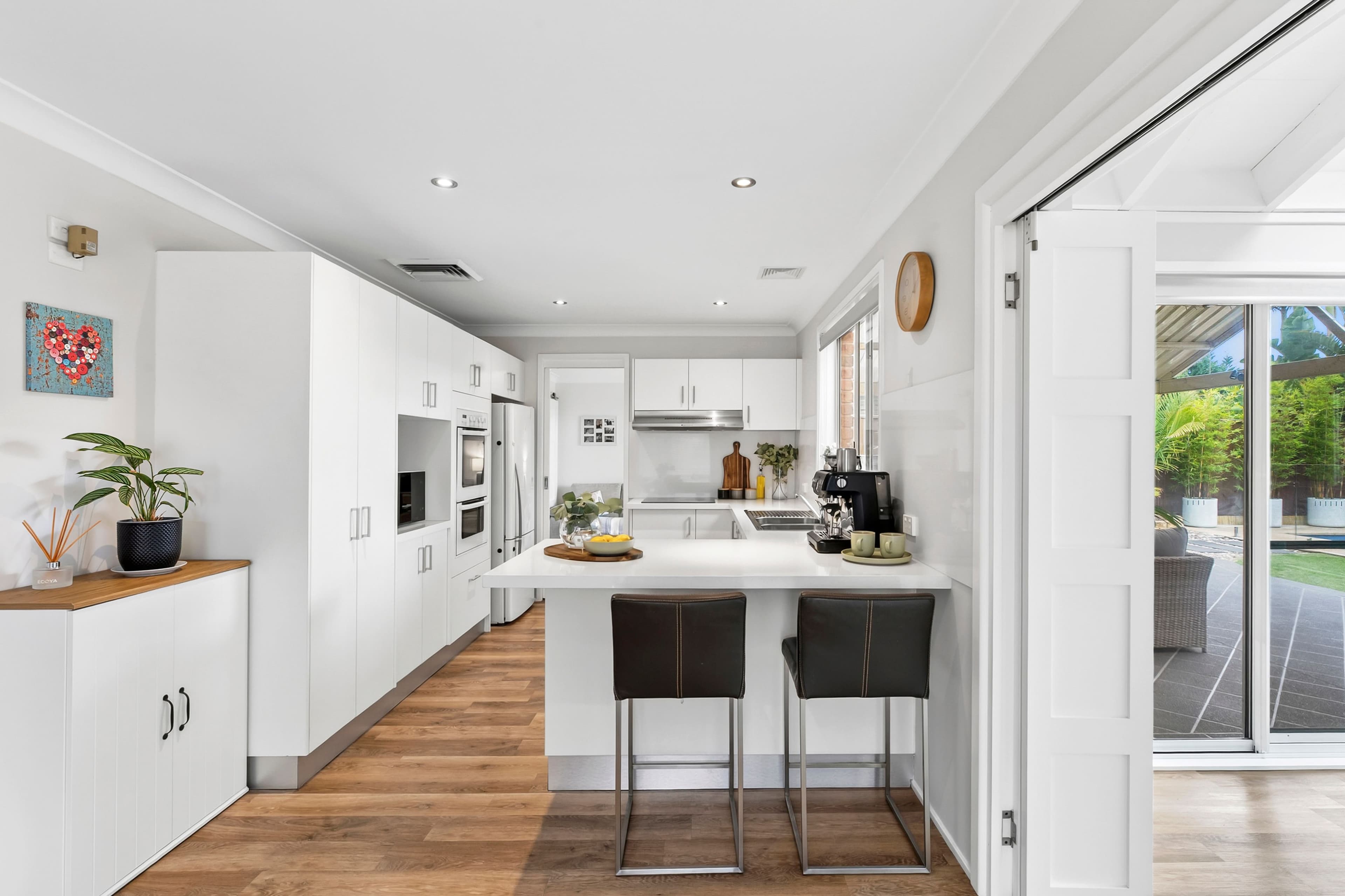 10 Raine Place, Barden Ridge NSW 2234, Barden Ridge - Thumbnail 2