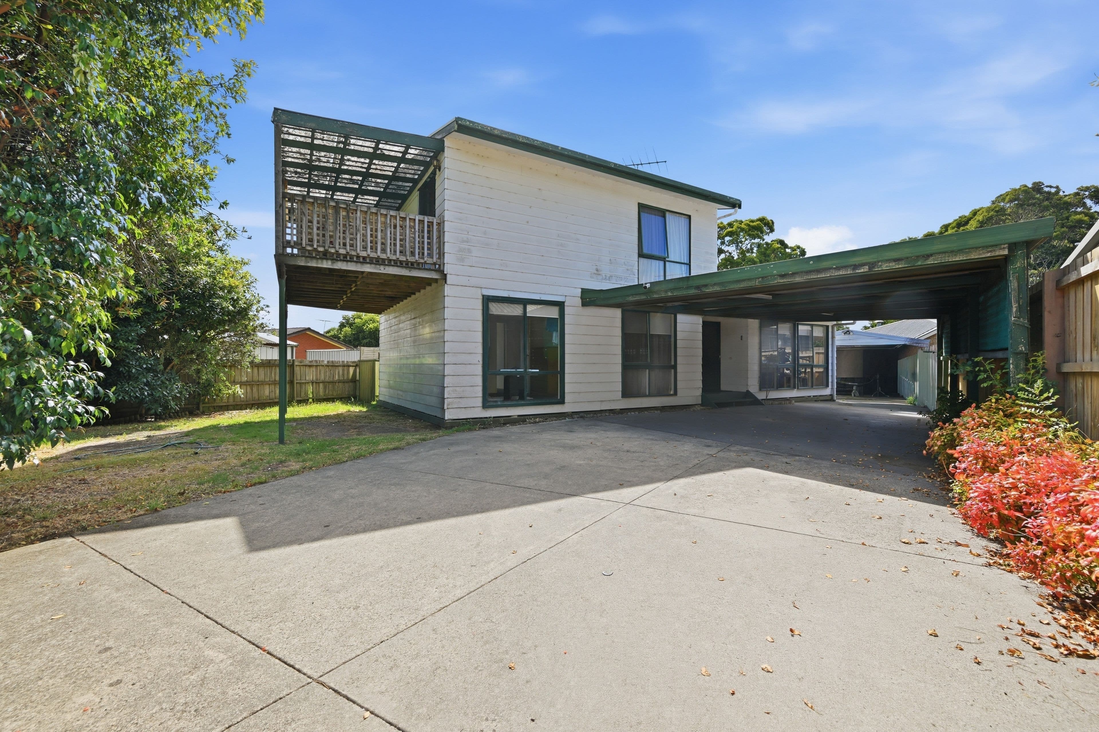16 Katrina Street, Inverloch VIC 3996, Inverloch - Thumbnail 2
