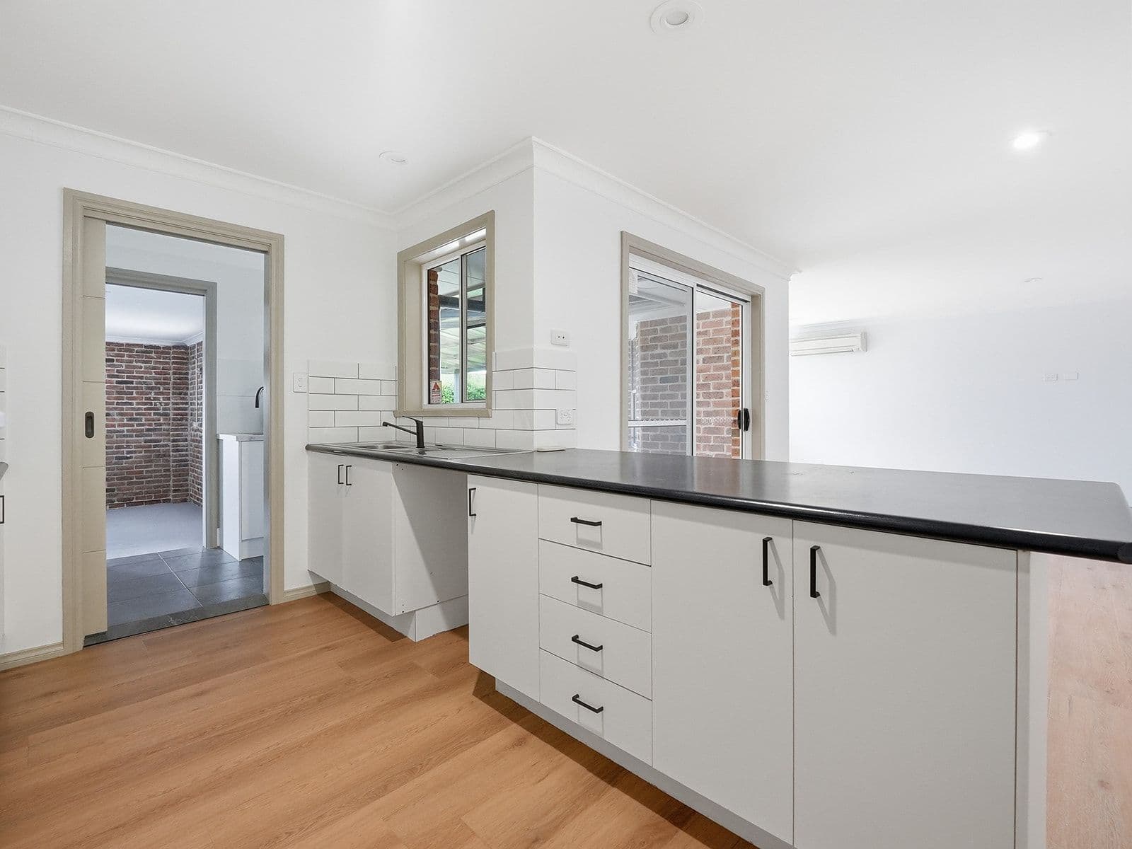 18 Casuarina Drive, Orange NSW 2800, Orange - Thumbnail 6