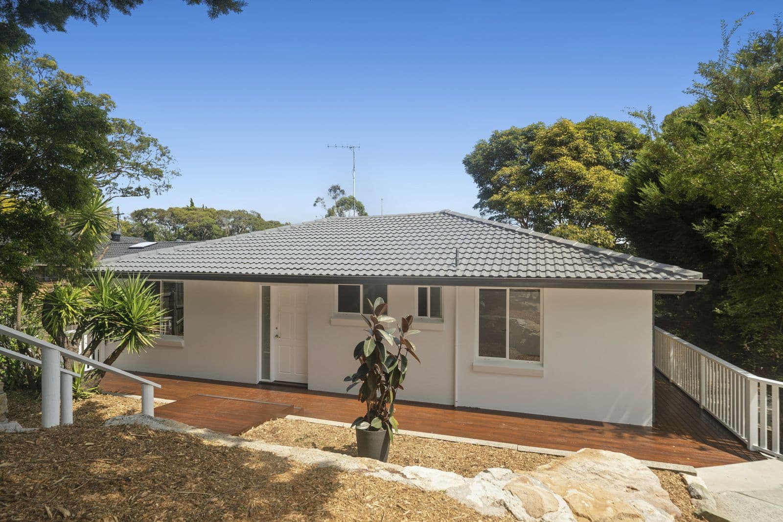 2 Glenda Place, Mount Kuring-gai, Mount Kuring-Gai - Image 1