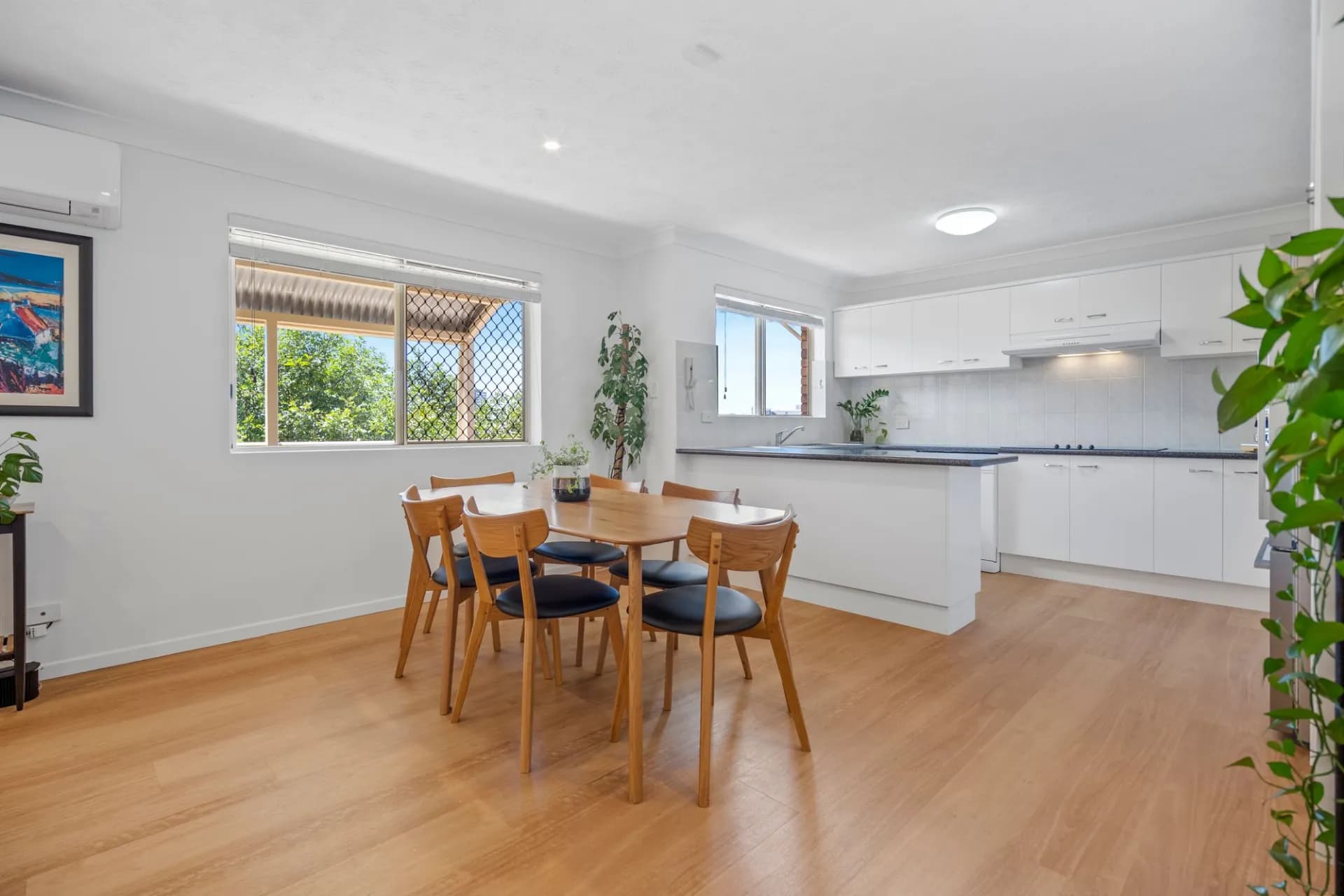 10/98 Pembroke Road, Coorparoo - Thumbnail 7