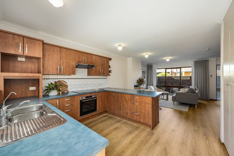 2/96 Sussex Street, North Adelaide - Thumbnail 7