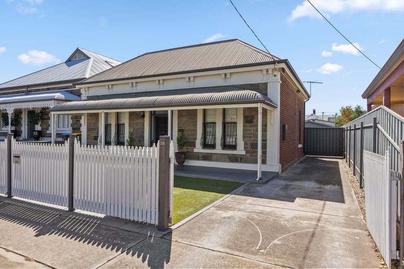 28 Fletcher Road, Birkenhead - Thumbnail 3