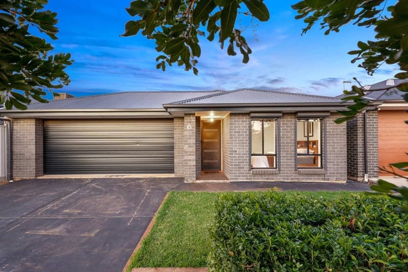 6 Drupe Street, Munno Para West - Image 1