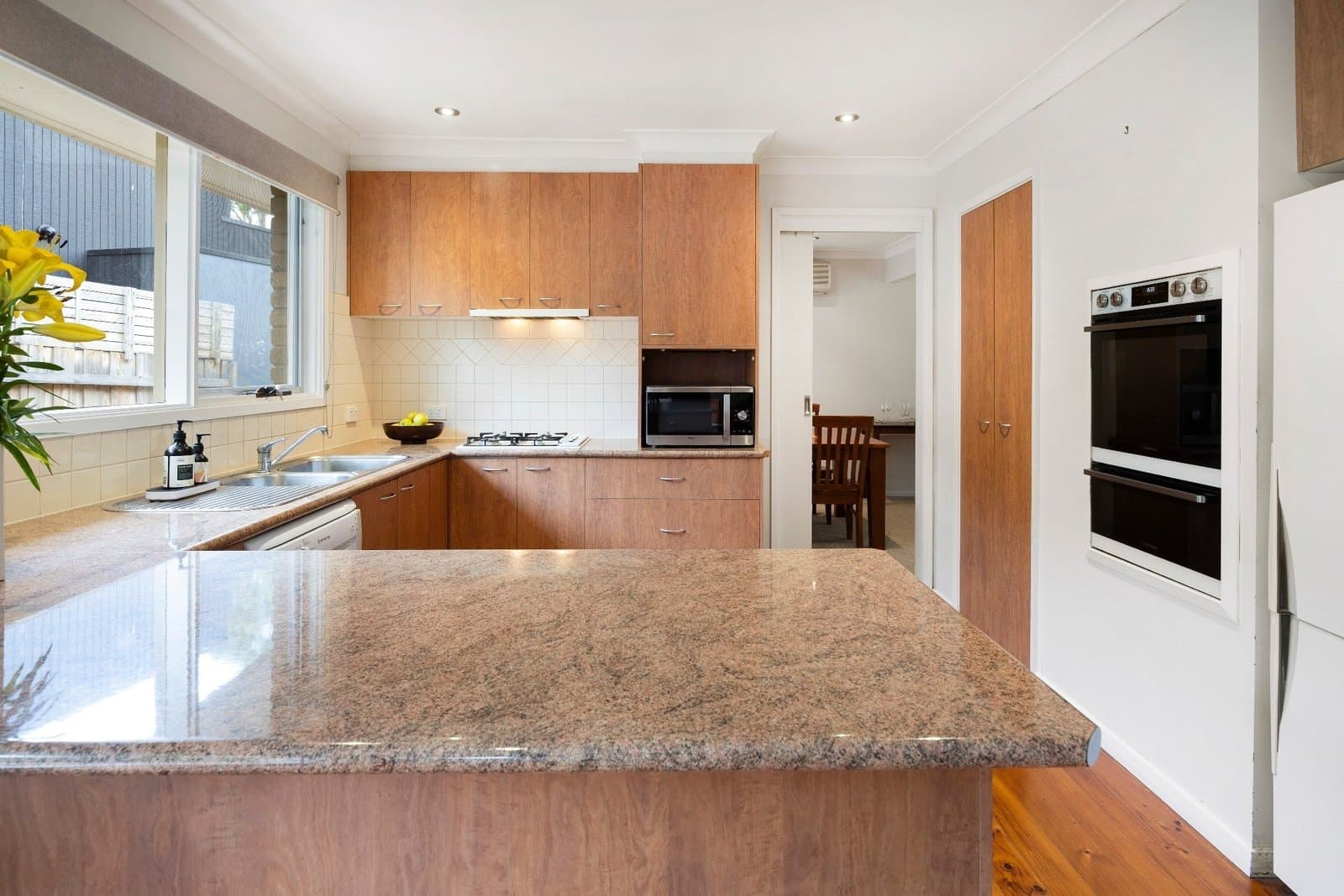 25 Redbourne Avenue, Mount Eliza - Thumbnail 2