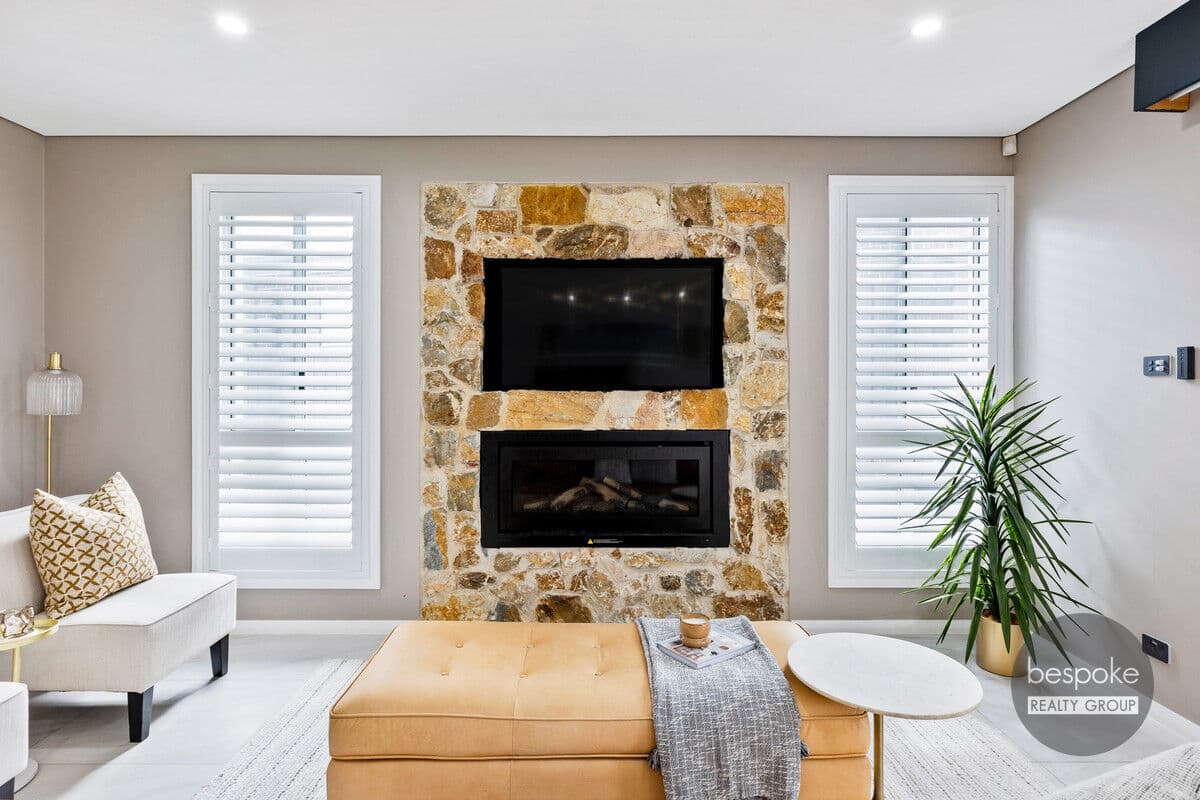 15 Bimbadeen Way, Glenmore Park, Glenmore Park - Thumbnail 7