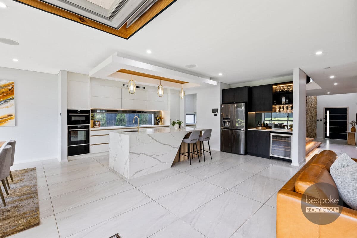 15 Bimbadeen Way, Glenmore Park, Glenmore Park - Thumbnail 8