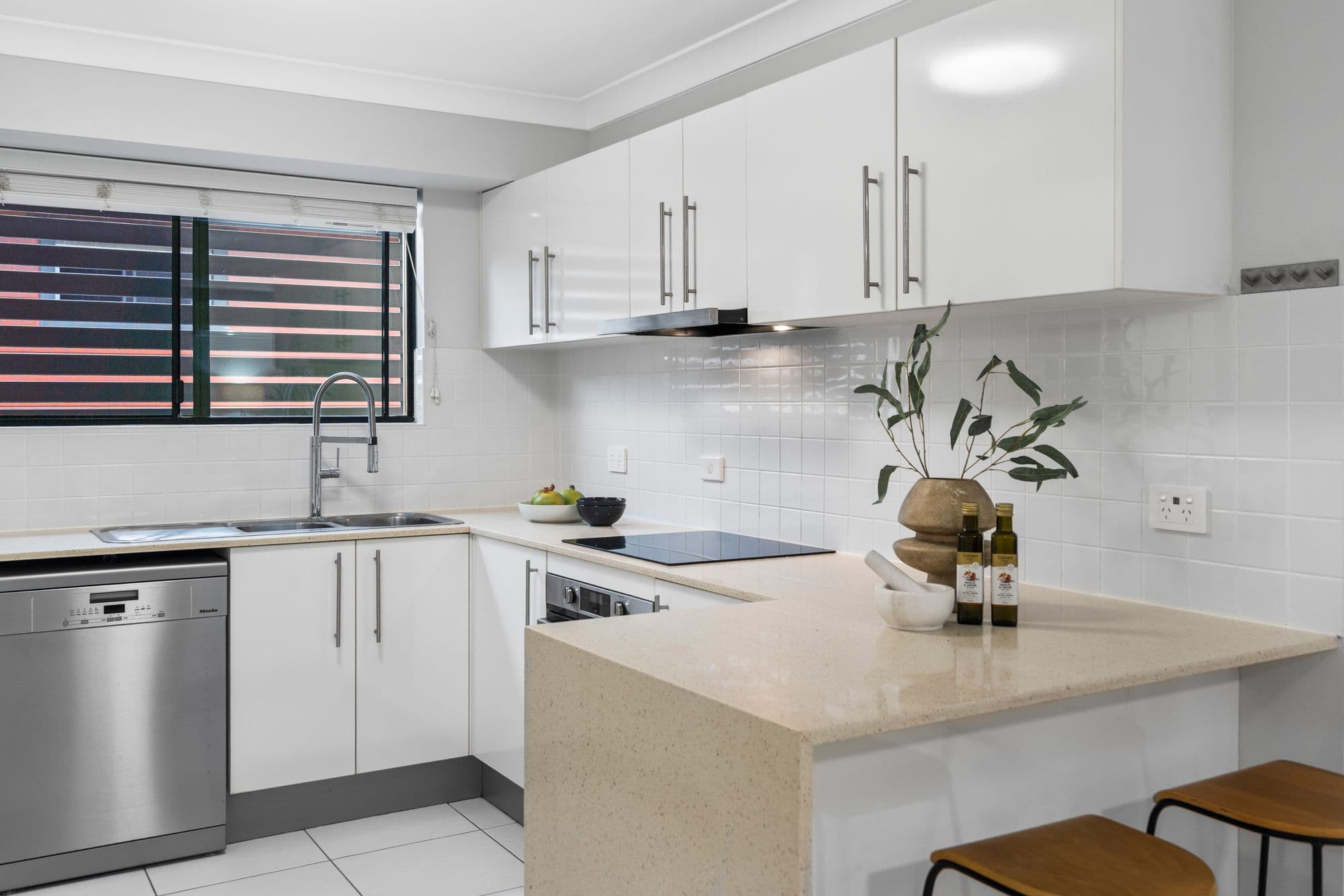 3/51 Elizabeth Stree..., Toowong - Thumbnail 3