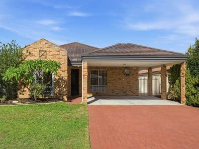 11 Estcourt Road, REDCLIFFE, Redcliffe - Image 1