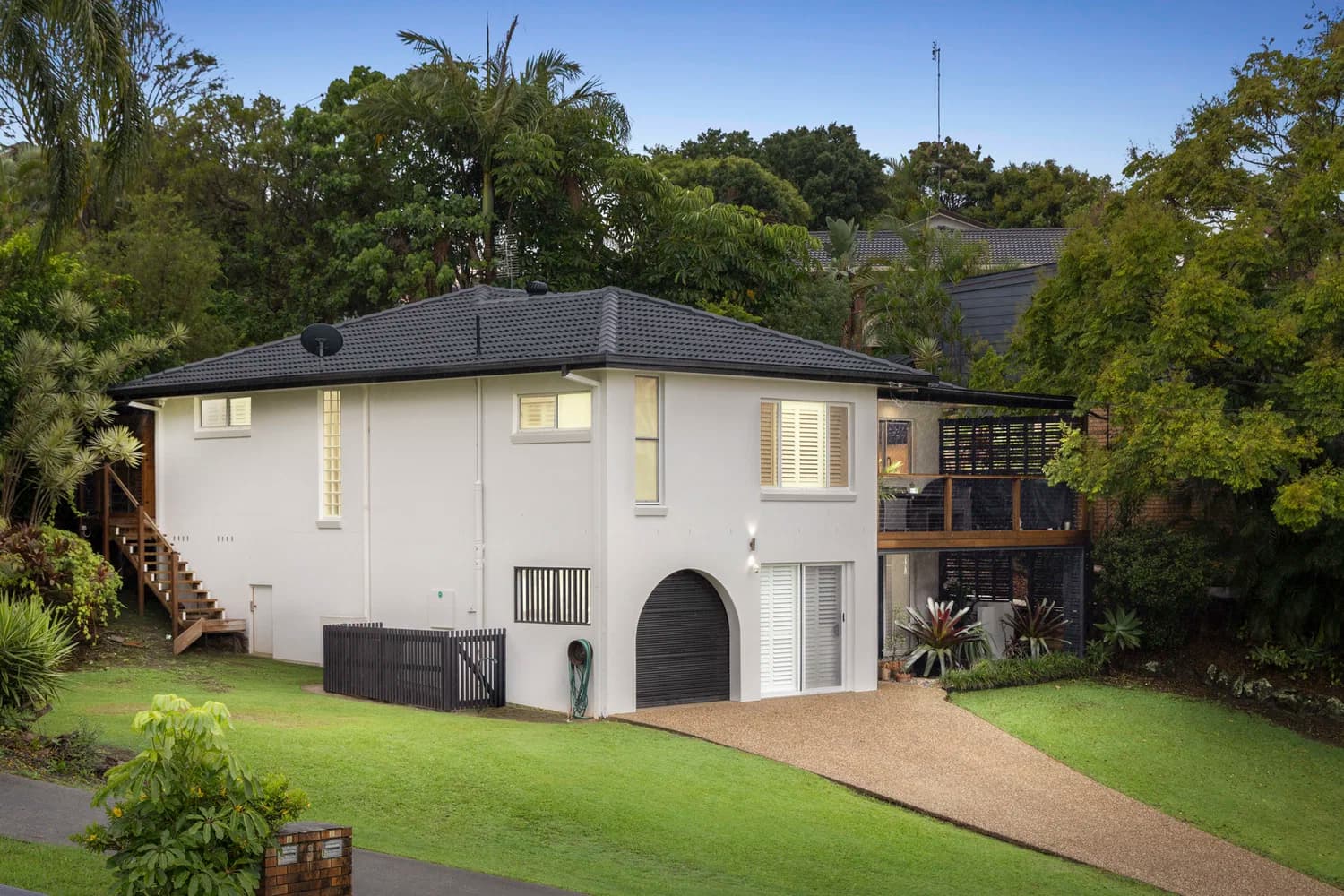 7 Uniacke Drive, Banora Point, NSW, 2486, Banora Point - Thumbnail 2
