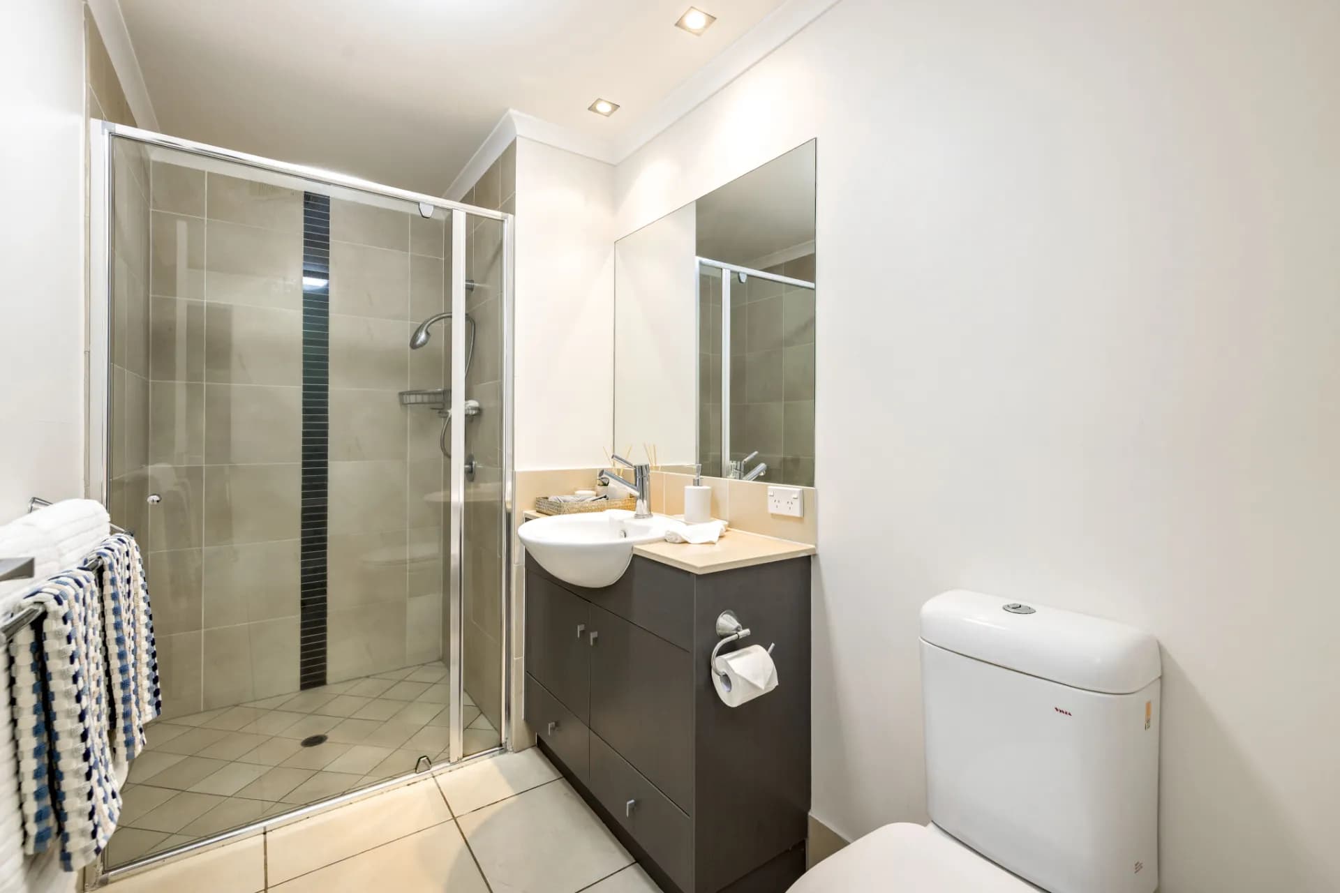 402/123-131 Grafton Street, Cairns City - Thumbnail 8
